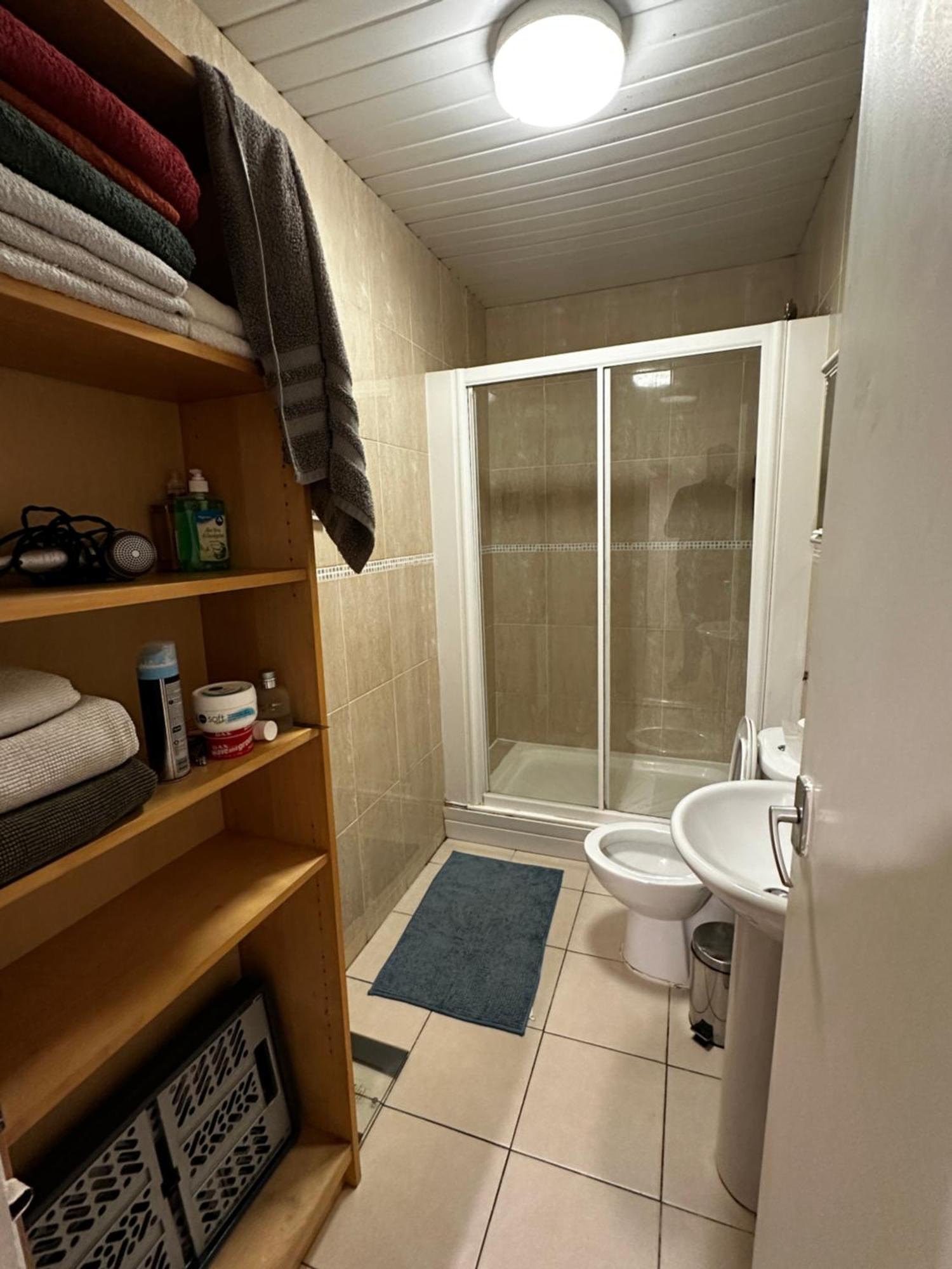 Charming 1-Bedroom Apartment Southfields, London Eksteriør billede